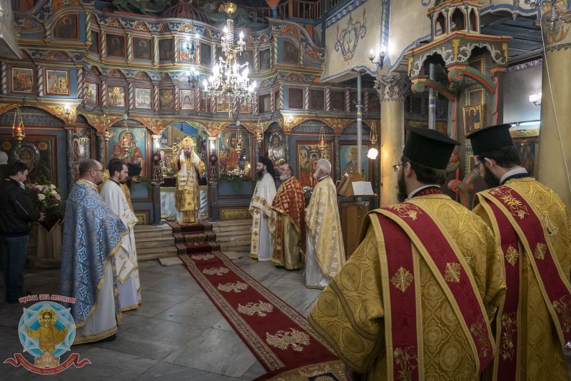 В кюстендилския храм “Успение Богородично” бе отслужена архиерейска св. Литургия