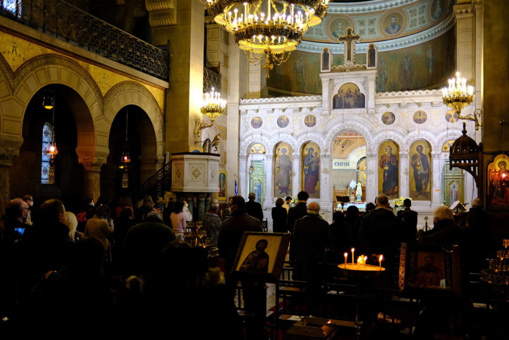 Με πιστούς η πρωτοχρονιάτικη Θεία Λειτουργία στο Παρίσι