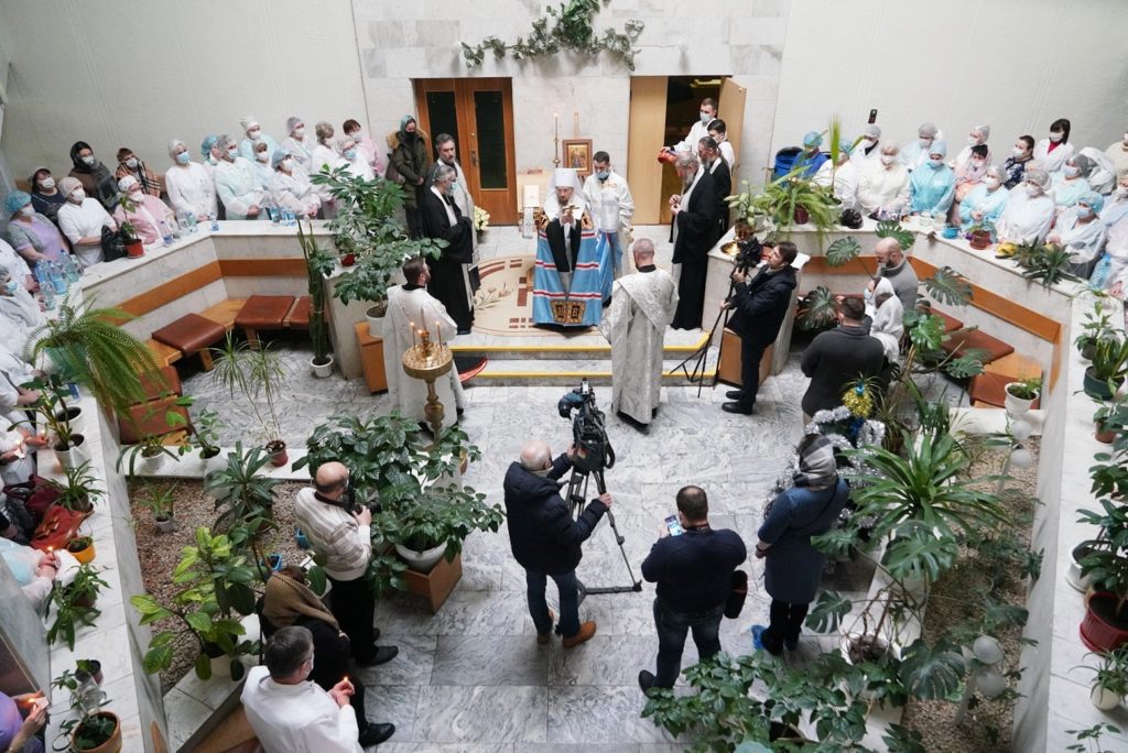 В праздник Богоявления Патриарший экзарх всея Беларуси посетил 10-ю городскую клиническую больницу Минска