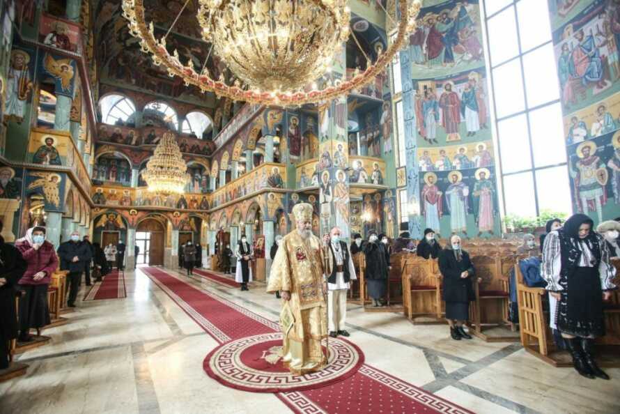 Când citim din Evanghelie Îl ascultăm pe Hristos direct vorbindu-ne, spune Mitropolitul Ardealului