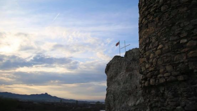 მარნეულისა და ჰუჯაბის ეპარქია გაგის ციხეზე ჯვრის მოპარვის შესახებ იუწყება