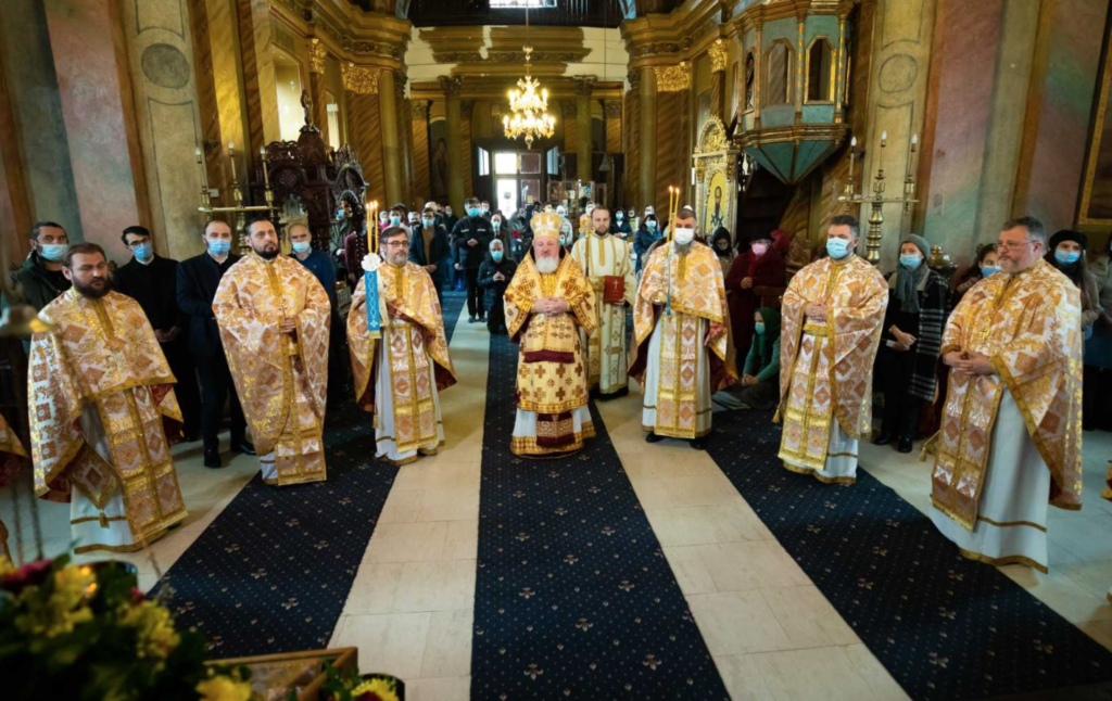 Paraclisul Facultății de Teologie Ortodoxă din București și-a sărbătorit ocrotitorii