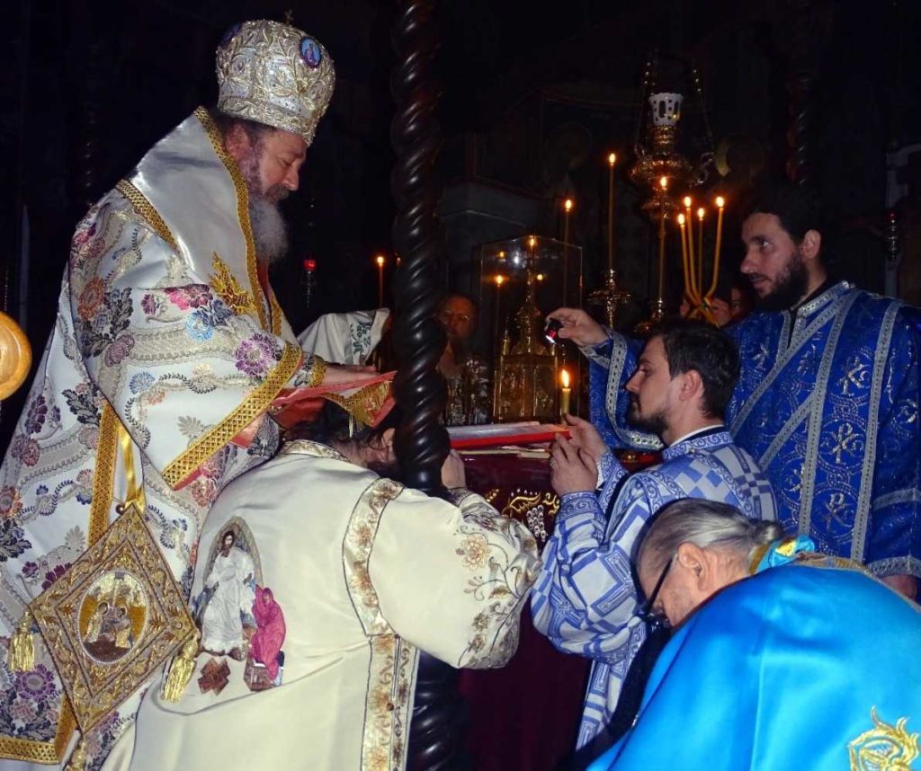 Bishop Ieronim of Sinaia ordains clergy at Romanian Athonite Skete of Honourable Forerunner