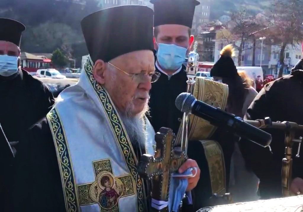 Ο Οικ. Πατριάρχης καθαγίασε τα Ύδατα στην Τρίγλια (ΒΙΝΤΕΟ)