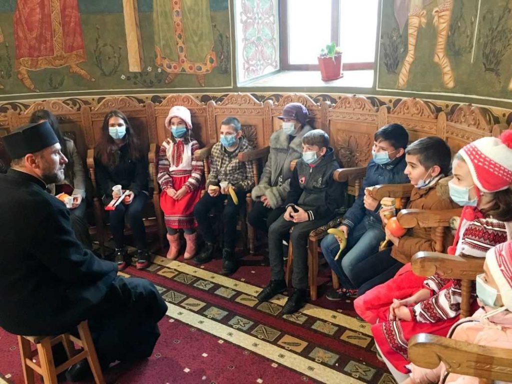Și în pandemie, cateheza continuă. 3.000 de tineri buzoieni și vrânceni în proiectul „Dăruind, vei dobândi!”