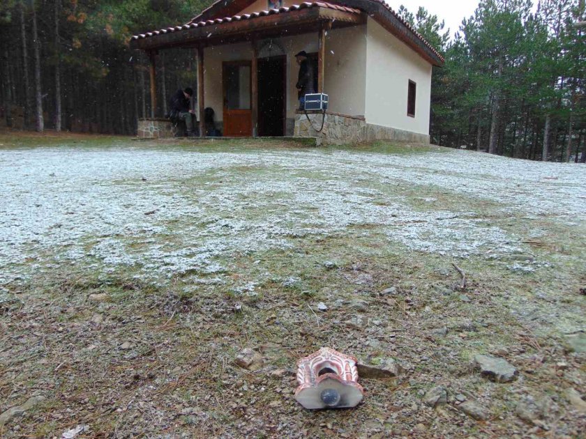 Мъж с психично заболяване поруга параклиса „Св. Георги“ над Сопот