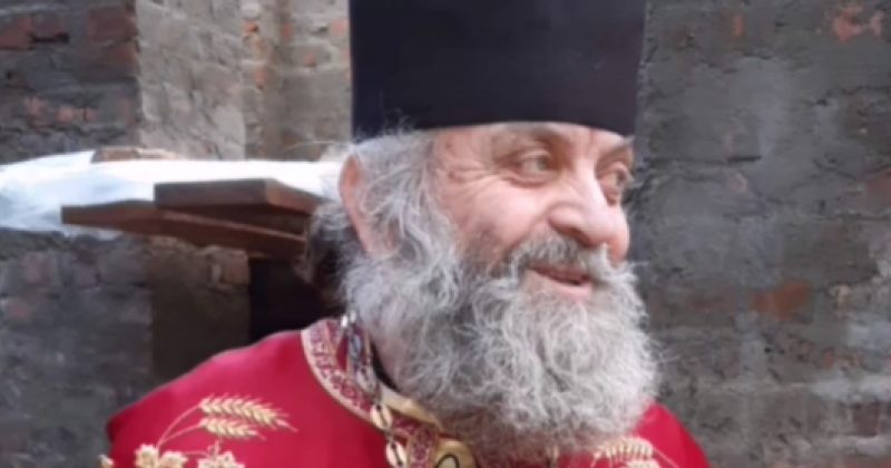 დეკანოზი თადეოზი ქადაგებისთვის შენდობას ითხოვს