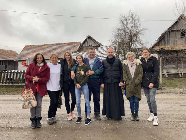 Сви свима помажу и то је прекрасно