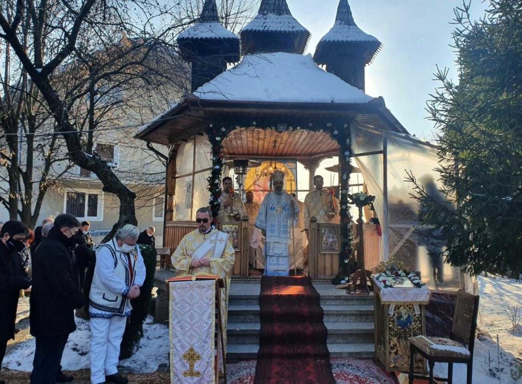 Cum putem face faţă provocărilor actuale: Arhiepiscopul Irineu