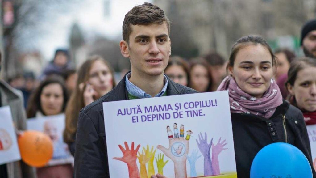 Sf. Macarie, implicat într-o criză de sarcină: Și-a asumat copilul, deși nu era al lui, spune Pr. Radu Brînză