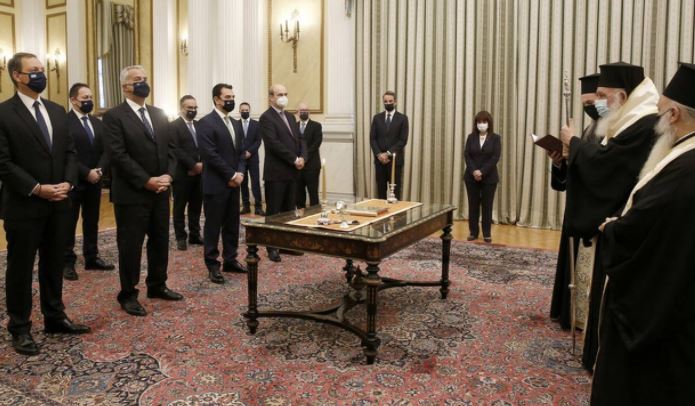 Αρχιεπίσκοπος Αθηνών: Το μήνυμα “για συνεργασία” προς τους νέους υπουργούς και η σύντομη συνομιλία με τον πρωθυπουργό