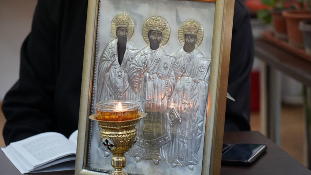 Simpozion studenţesc dedicat Sfinţilor Trei Ierarhi la Galaţi