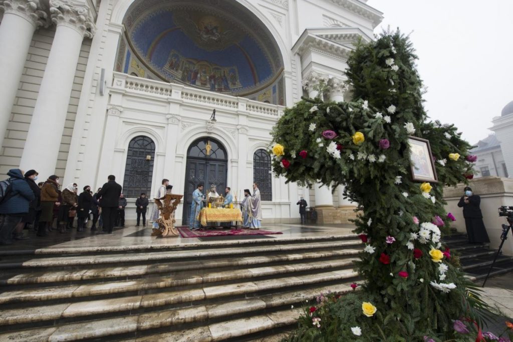 Să nu ne pierdem curajul, a îndemnat Mitropolitul Teofan de Bobotează