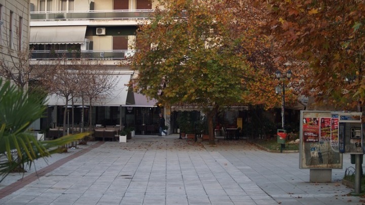 Πλατεία Εθνικής Αντιστάσεως: “Δεμένη” με τη ζωή της Καρδίτσας