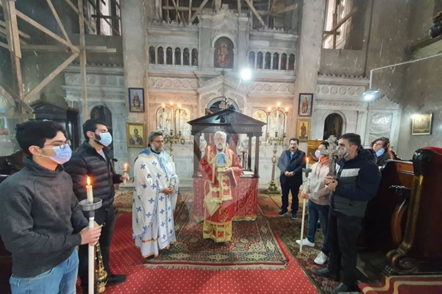 الأنبا نيقولا يترأس احتفالات الروم بالقديس أنطونيوس