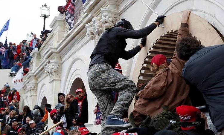 Ουάσιγκτον: Kατάσταση εκτάκτου ανάγκης – 4 νεκροί