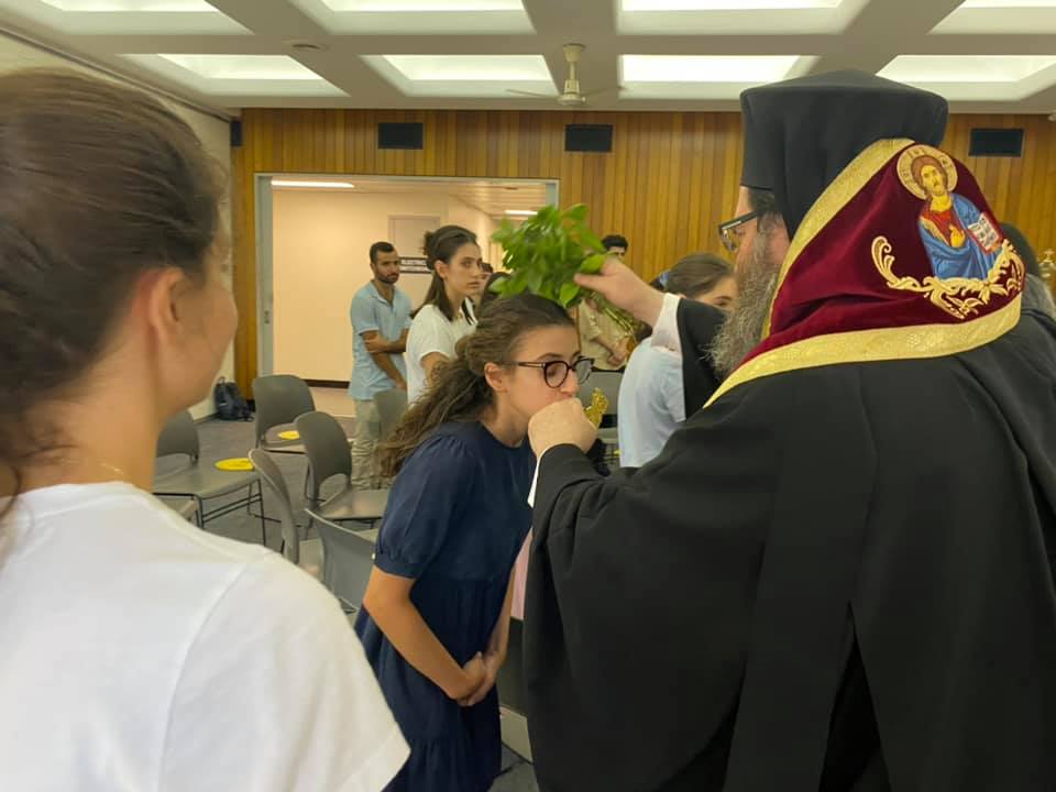 Bishop of Kyaneon conducts blessing at University of New South Wales