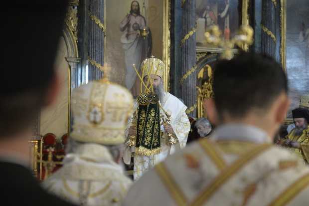 Întronizarea noului Patriarh al Serbiei: LIVE