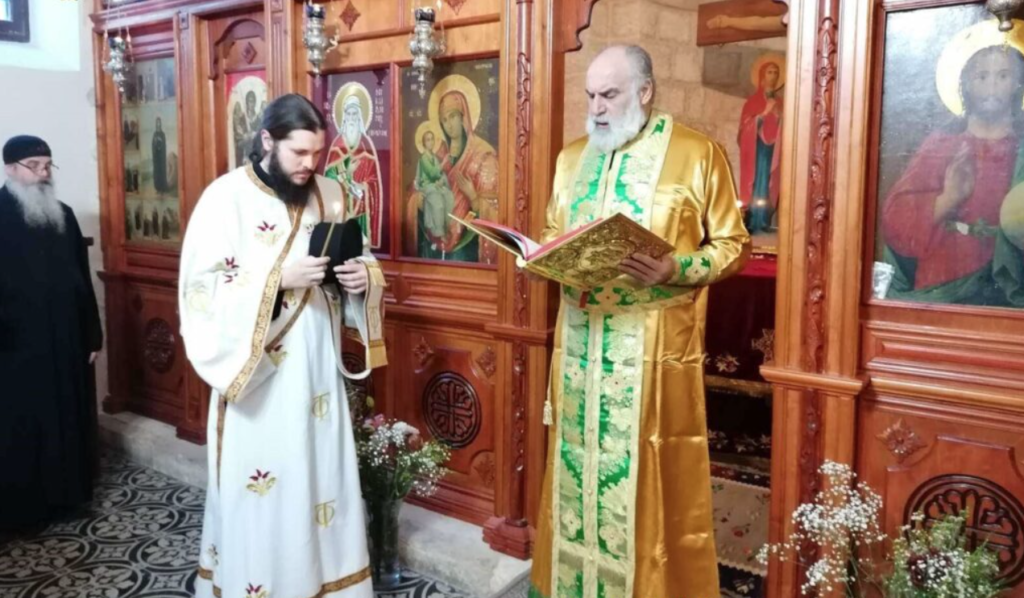 عيد تذكار سلاسل القديس بطرس الرسول هامة الرسل