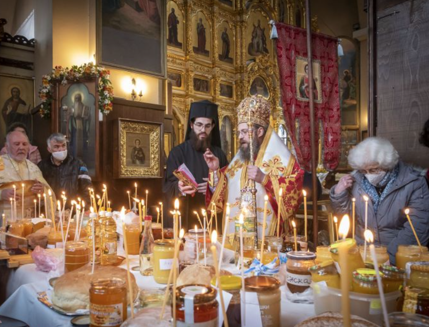 Празникът на св. Харалампий бе почетен с архиерейска служба в столичния храм „Покров Богородичен“
