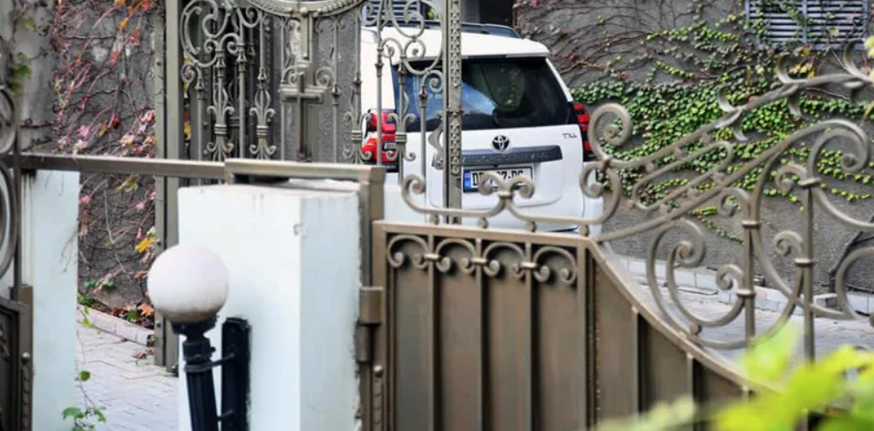 წმინდა სინოდი – ეკლესია აფასებს იმ სიკეთეს, რაც მედიცინას მოაქვს ჯანმრთელობის დაცვისთვის, თუმცა პასუხისმგებლობას ვერ აიღებს ვაქცინაციის პროპაგანდასთან მიმართებაში, რადგან ეს ჯანდაცვის მუშაკთა კომპეტენციაა