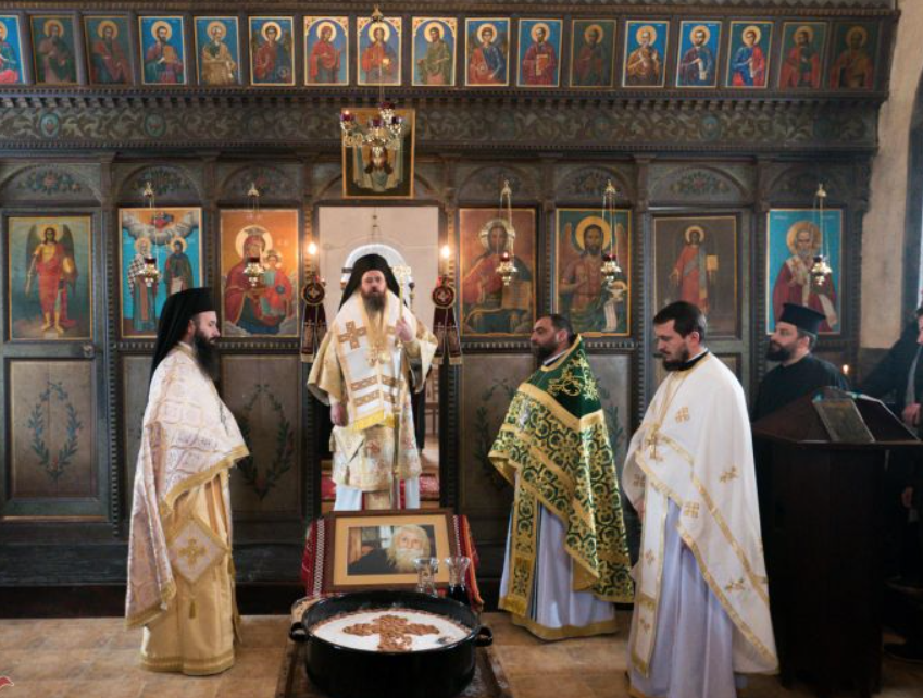 Архиерейска заупокойна св. Литурия в памет на дядо Добре бе отслужена в с. Байлово