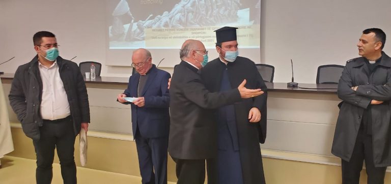 Besimet Fetare Kundër Trafikimit Të Qenieve Njerëzore në Shqipëri Një ekonomi pa përfitime nga trafiqet njerëzore “Zoti na krijoi në shëmbëllim e në përngjasim me Të e ne jemi imazhi i Tij” 