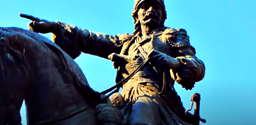 Λάμπουν τα χιόνια στα βουνά (Των Κολοκοτρωναίων)