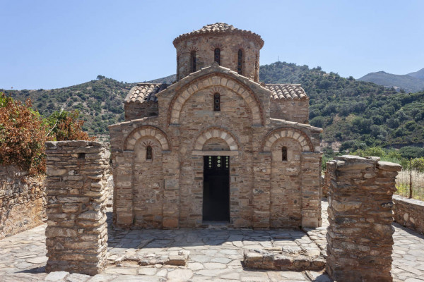 Πόλος έλξης τουριστών οι εκκλησίες της Κρήτης