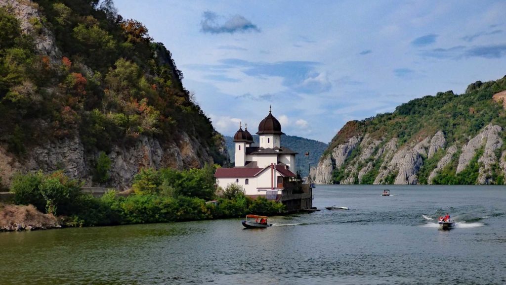Turiștii românii și-au redescoperit țara în timpul pandemiei