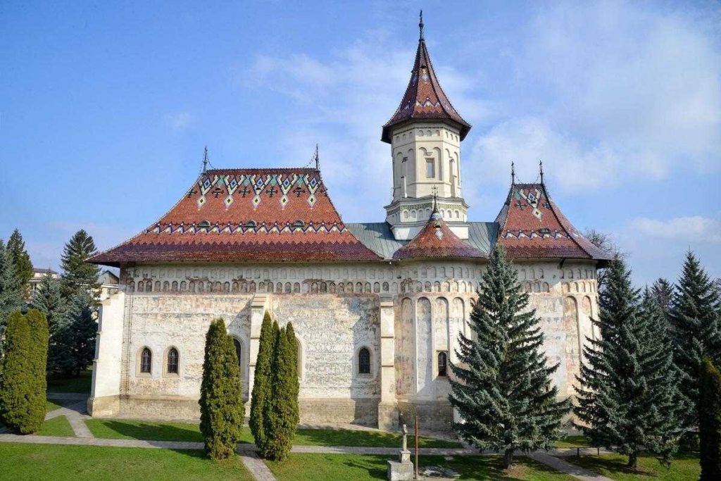 Mănăstirea „Sf. Ioan cel Nou de la Suceava” intră în restaurare