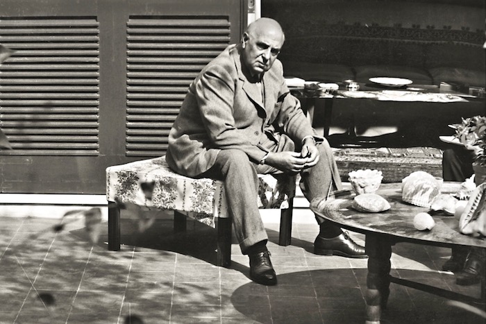 Τα παιδιά του Ζωγράφειου, η Μονή της Χώρας κι ο Σεφέρης