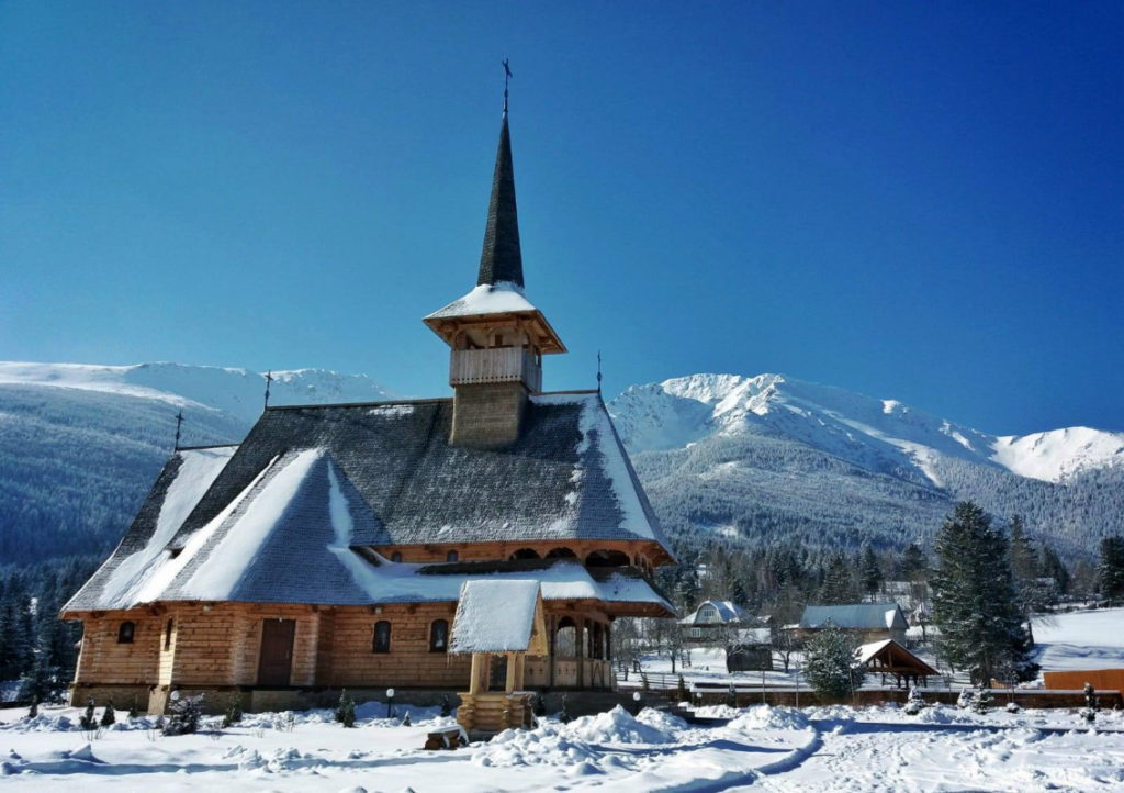 Spiritualitate și dăruire la Mănăstirea Pietroasa-Borșa