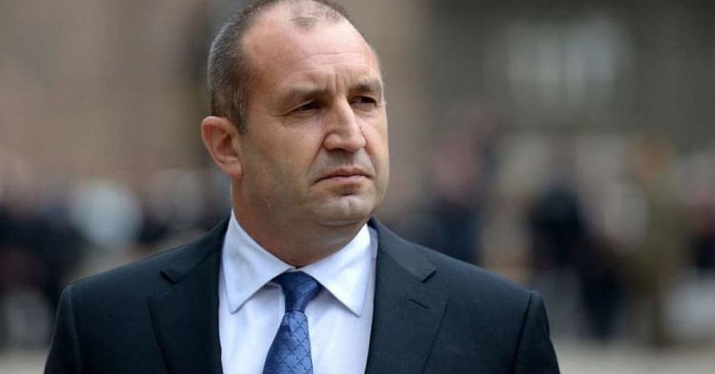 Президентът Румен Радев присъства на храмовия празник на църквата „Сретение Господне“ в Добърско