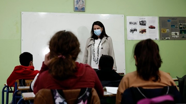 Δεν υπάρχει εισήγηση για κλείσιμο των σχολείων από τους ειδικούς