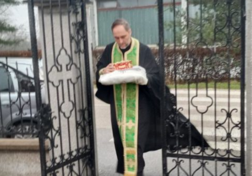 Честица моштију Светог Георгија у Календеровцима