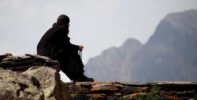 Τον παρακάλεσαν να τους μιλήσει για τους ερημίτες μοναχούς