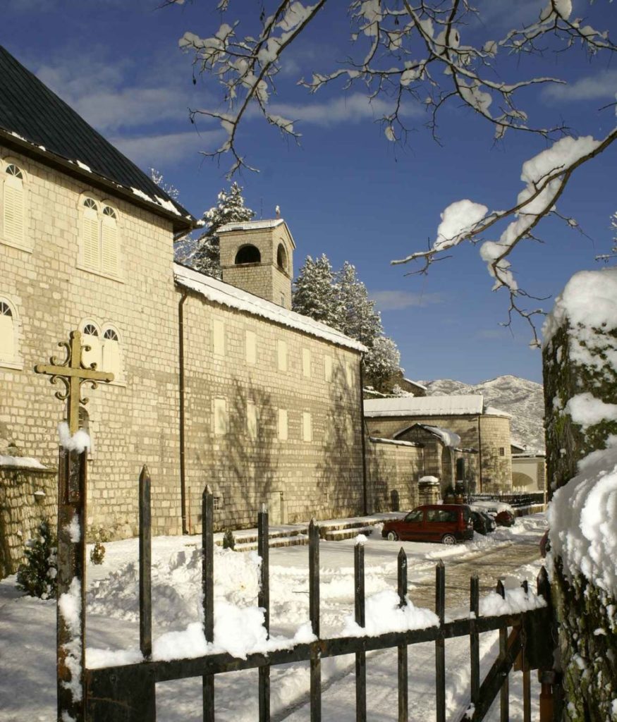 Βεβήλωσαν τη Μονή Τσέτνιε στο Μαυροβούνιο