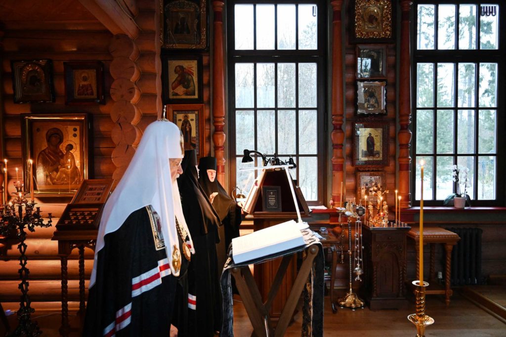 В четверг первой седмицы Великого поста Святейший Патриарх Кирилл совершил повечерие с чтением Великого канона прп. Андрея Критского в Александро-Невском скиту