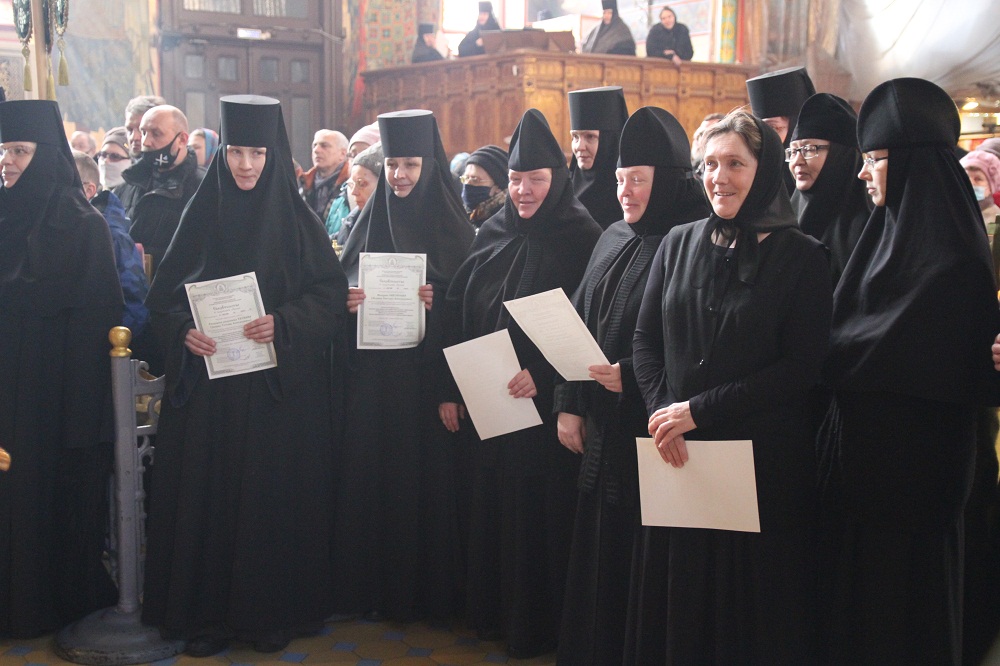 В Ивановской митрополии состоялся выпуск 1-й группы слушательниц Курсов базовой подготовки в области богословия для монашествующих