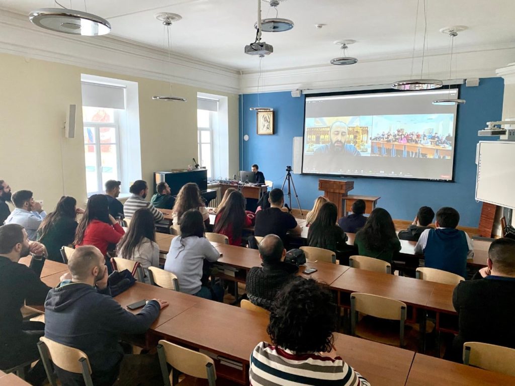 The Antiochian Vicariate in Russia organized a camp for the Antiochian youth with the title “A Pilgrim on the Paths of the Lord”
