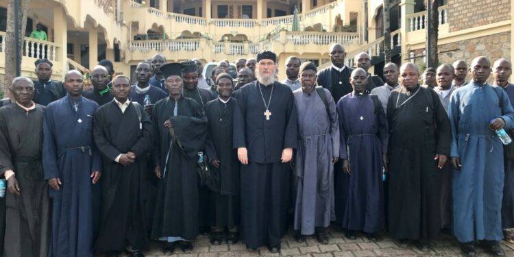 البابا ثيؤدوروس يحل مشكلة أقدم أسقفية أرثوذكسية في تنزانيا