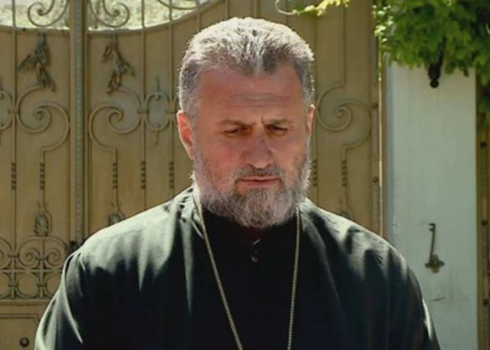 მამა მიქაელ ბოტკოველი – ჭყონდიდის ეპარქიაში გუშინდელი ინციდენტისას შევამჩნიეთ არა მხოლოდ მორწმუნე, არამედ პოლიტიკურად ანგაჟირებული ადამიანები