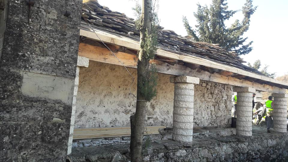 Gjirokastër/ Përfundon restaurimi i çatisë të Kishës së Shën Gjergjit në Nokovë