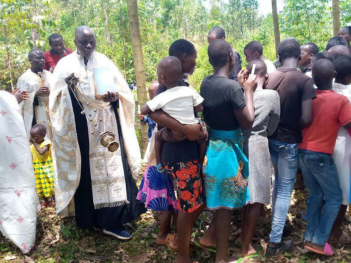 Саборно крштено 20 душа у Кенији