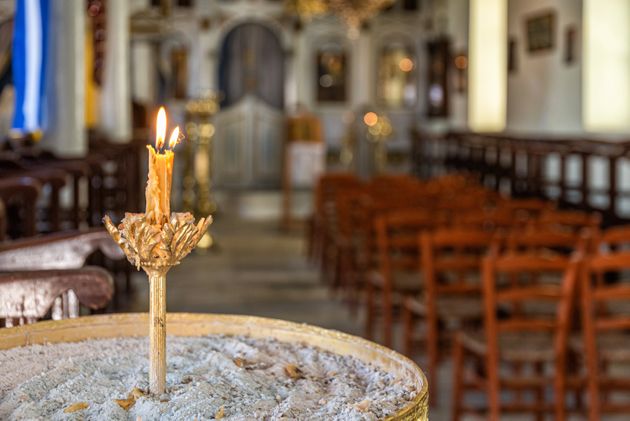 COVID-19: Σήμα κινδύνου εκπέμπουν οι ενορίες – Ιερείς μιλούν στο ope.gr