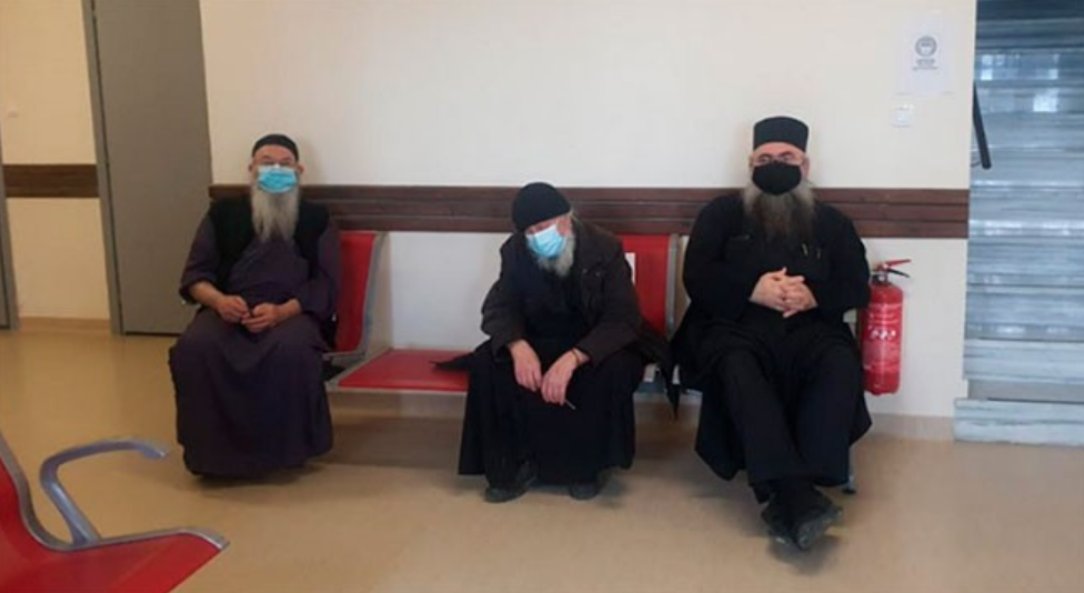 Почела вакцинације на Светој Гори