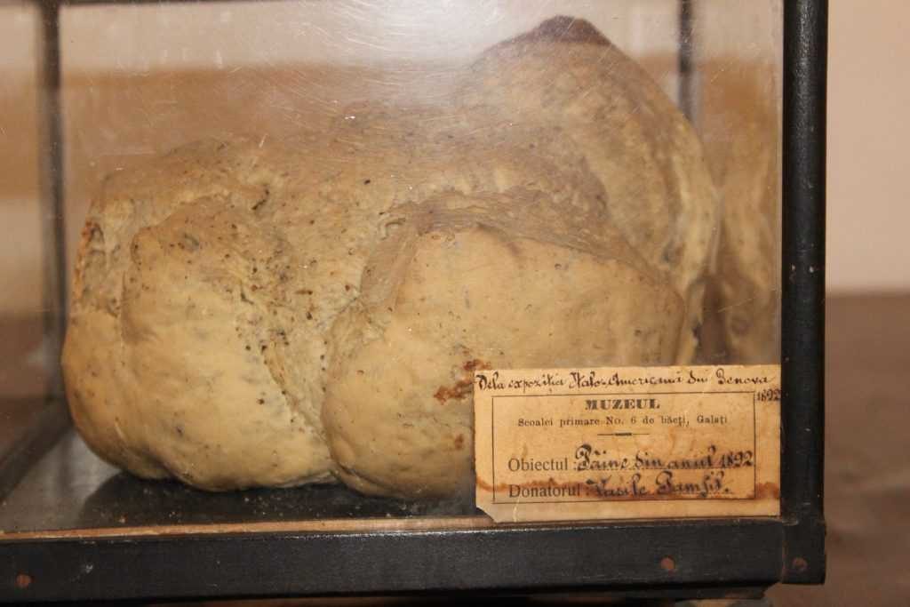 Cea mai veche pâine din lume este expusă în România