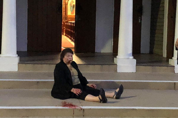 Australia: Woman viciously bashed in senseless attack on South Yarra church steps