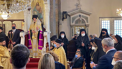 Интронизация старшего митрополита Халкидонского Эммануила прошла в Стамбуле